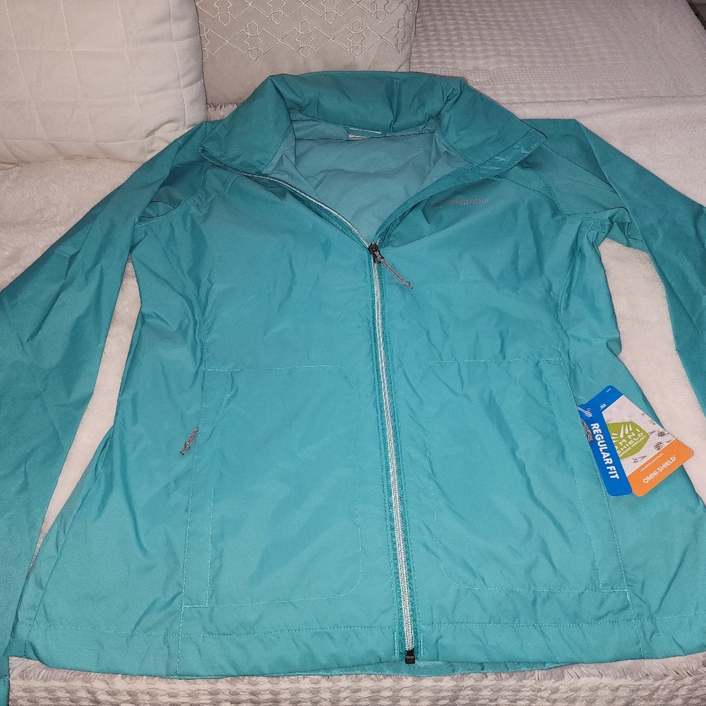Columbia Women's Hooded Omni-Shield Windbreaker Jacket - Regular Fit
